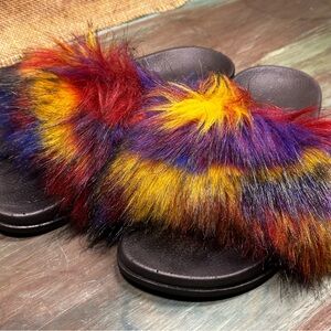 Fuzzy colorful faux fur‎ slippers sandals size 9 NWOT